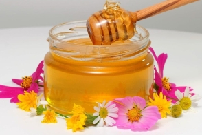 Les bienfaits du miel de fleurs : le trésor naturel des Confitures du Climont